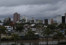 Defesa Civil emite alerta para risco de chuva intensa e rajadas de vento em Joinville e região
