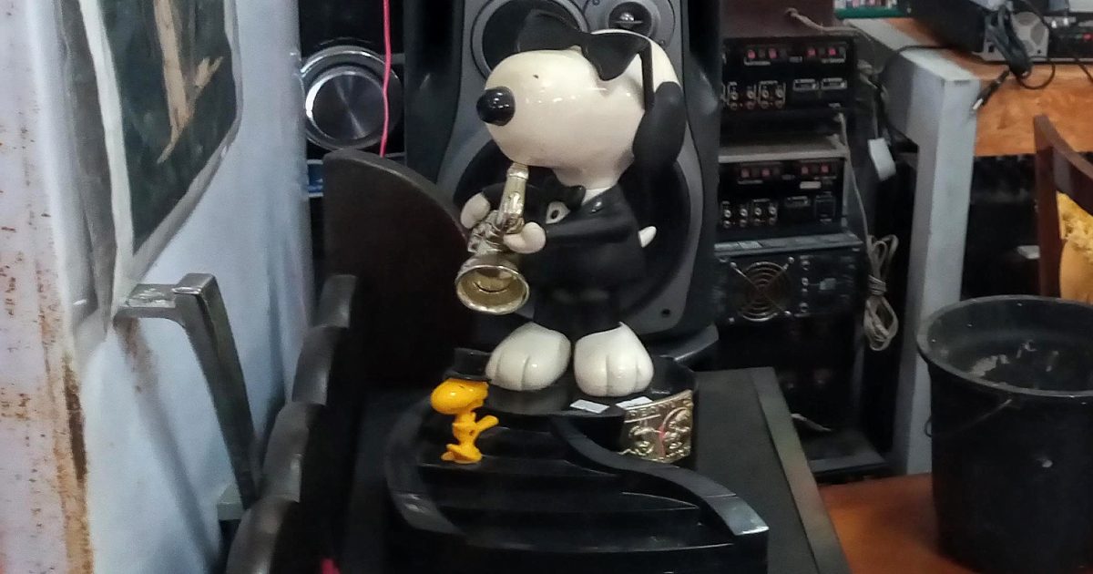 Telefone do Snoopy em Mercado de Pulgas em Joinville