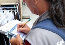 Mutirão contra a dengue no bairro Jarivatuba, em Joinville, elimina dez toneladas de entulhos