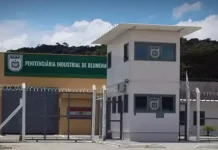 Advogada é investigada por ato sexual com preso na Penitenciária de Blumenau