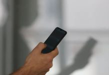 Polícia apreende aparelhos de homens que ameaçavam divulgar imagens íntimas de mulheres em Joinville