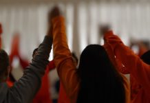 Detentas do Presídio Feminino de Joinville participam de curso de dança como estímulo para reinserção na sociedade