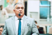 Deputado Sargento Lima passa mal durante agenda e é internado em Joinville Deputado Sargento Lima passa mal durante agenda e é internado em Joinville