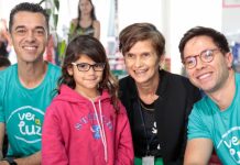 Hospital de Olhos Sadalla Amin Ghanem entrega óculos para alunos da rede pública em Joinville