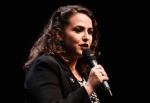 Joinvilense é uma das quatro finalistas no Mundial de Oratória na Tunísia