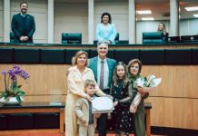 Vice-prefeita de Joinville recebe o título de cidadã catarinense